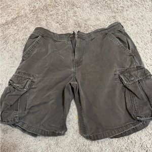 Sonoma cargo shorts size 38